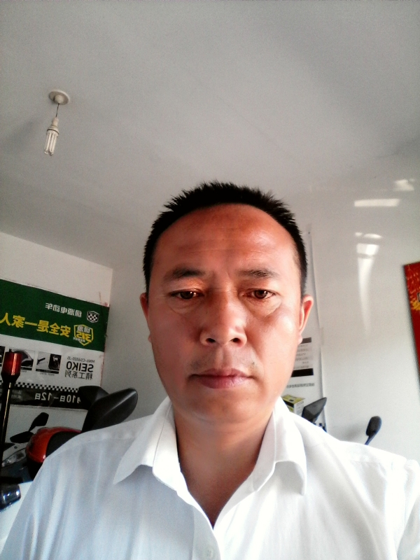 左手的第一张照片--潍坊相亲服务中心