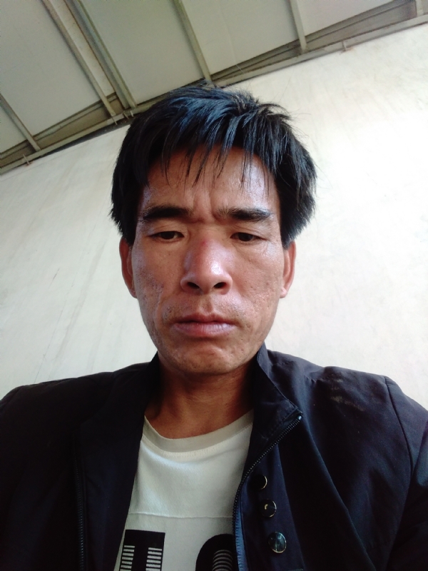 项斌的第一张照片--潍坊相亲服务中心