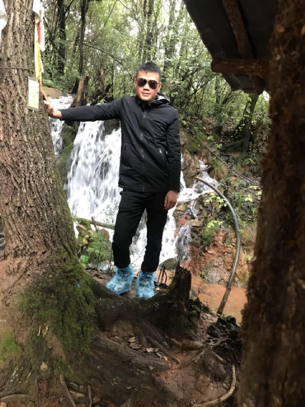 譕忄的第一张照片--潍坊相亲服务中心