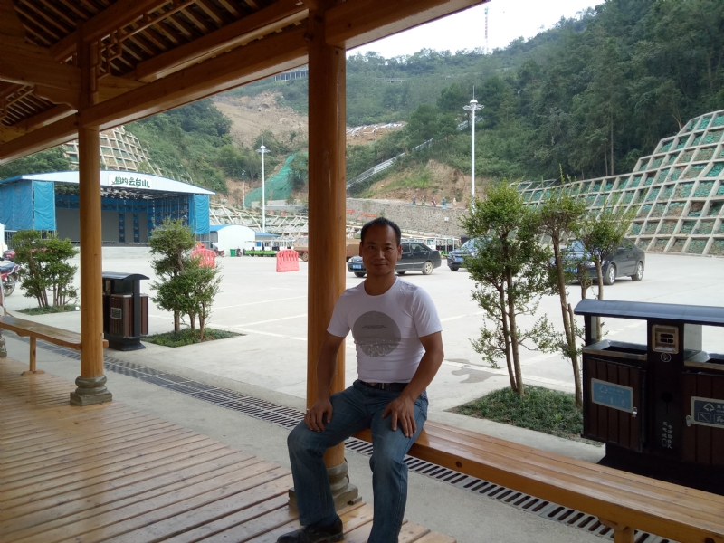 安哥的第一张照片--潍坊相亲服务中心