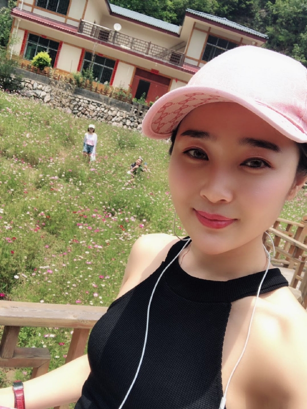 诗琪的第二张照片--潍坊相亲服务中心