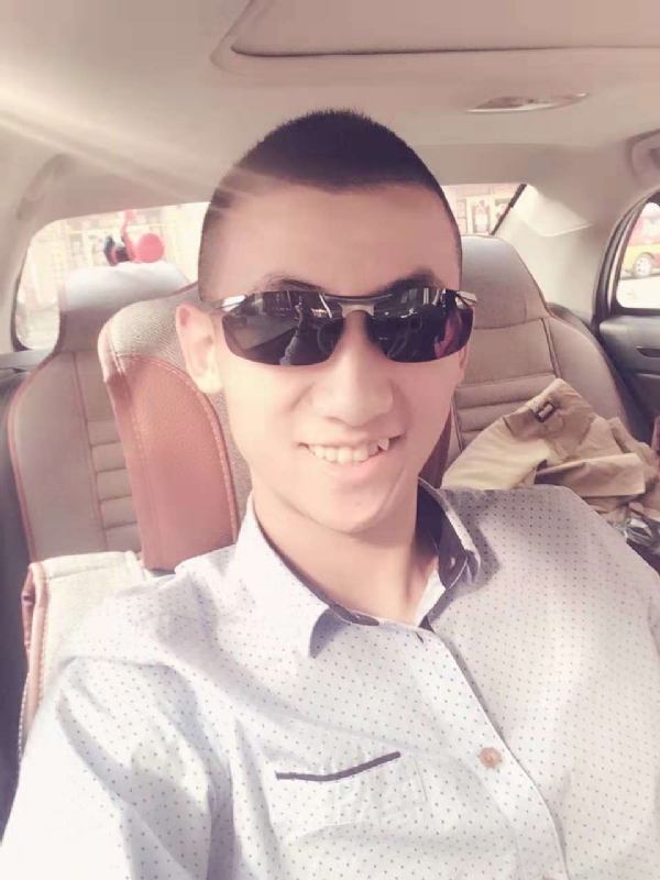 风雨的第一张照片--潍坊相亲服务中心