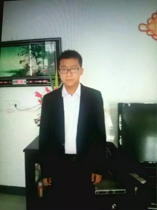 依然疼痛的第一张照片--潍坊相亲服务中心