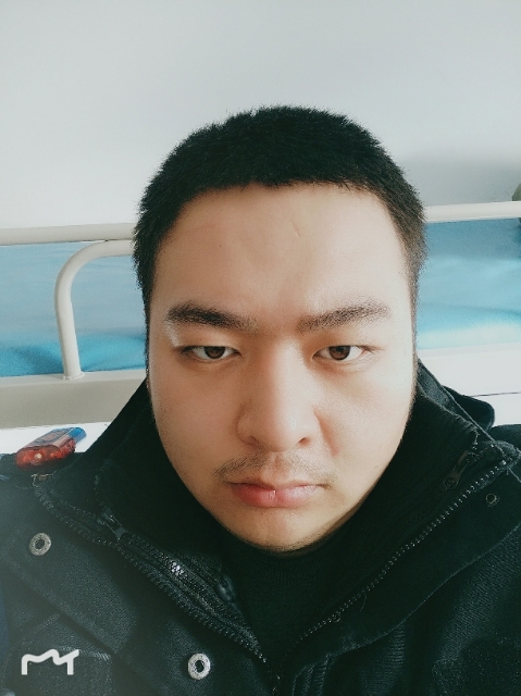 负重前行的第一张照片--潍坊相亲服务中心