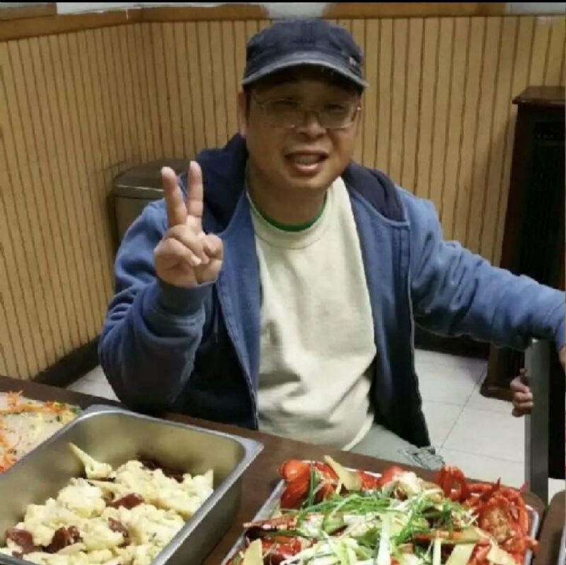 wally的第一张照片--潍坊相亲服务中心