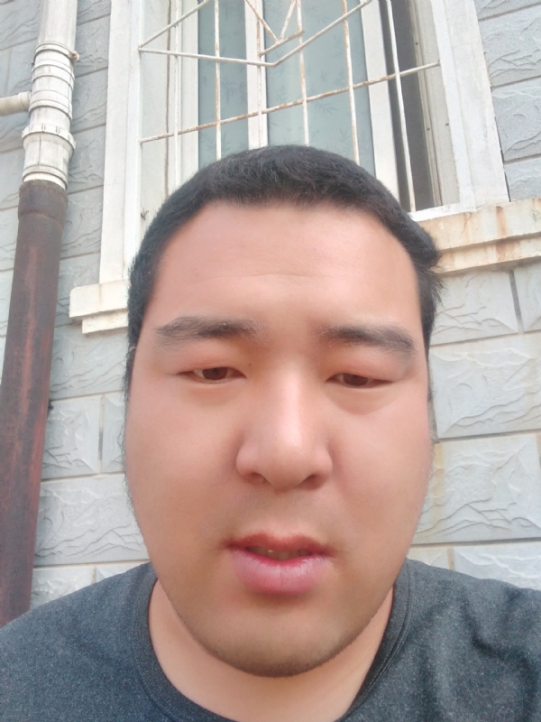 一羽垂天的第四张照片--潍坊相亲服务中心