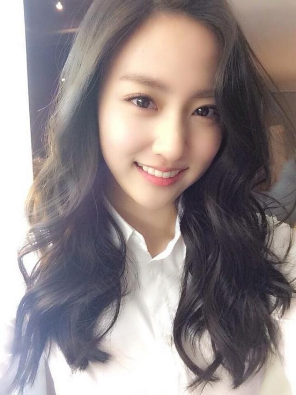 等爱的易微的第一张照片--潍坊相亲服务中心