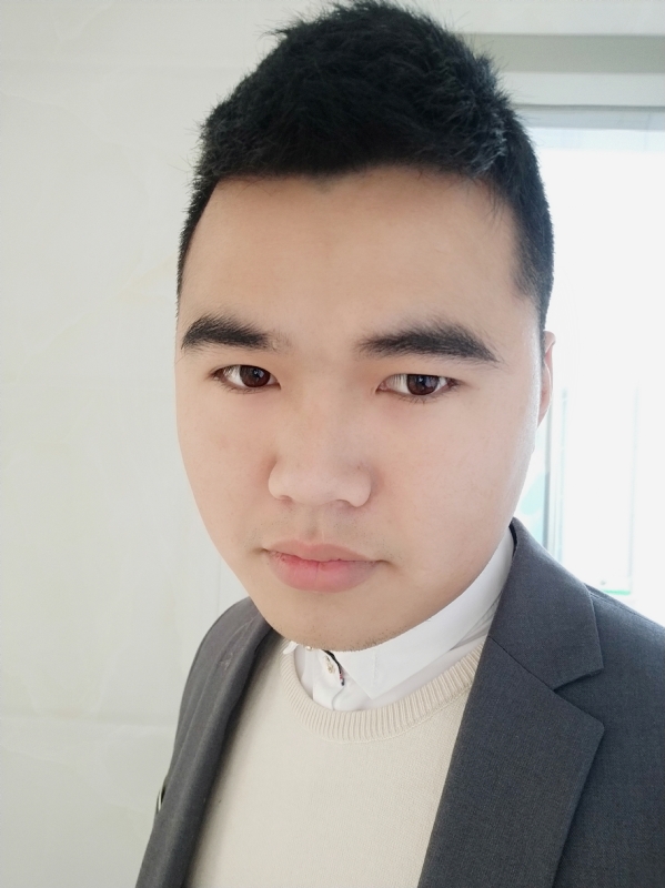 啊辉的第一张照片--潍坊相亲服务中心