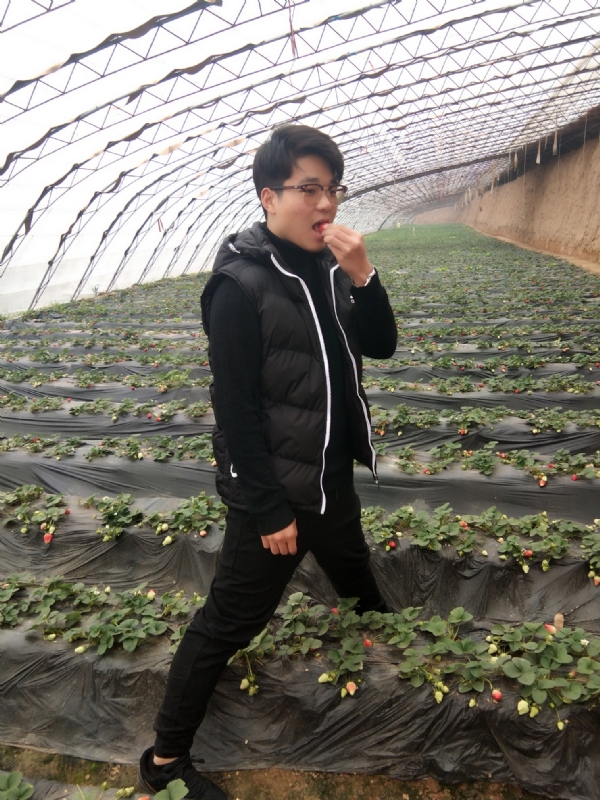 樊小广的第一张照片--潍坊相亲服务中心