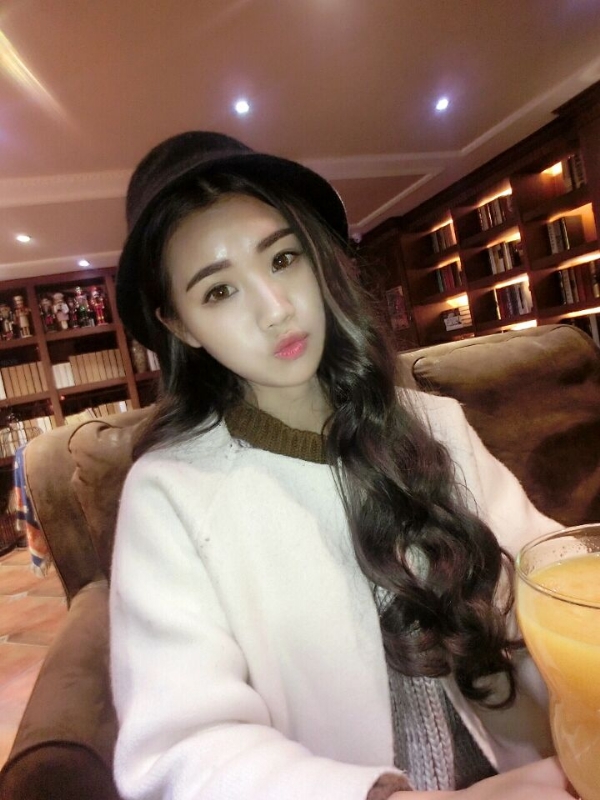 气质小妹的第三张照片--潍坊相亲服务中心