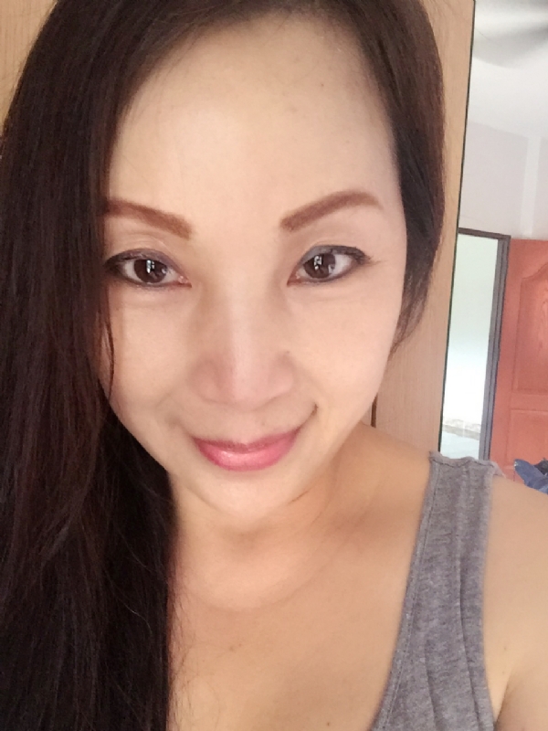 ying的第一张照片--潍坊相亲服务中心