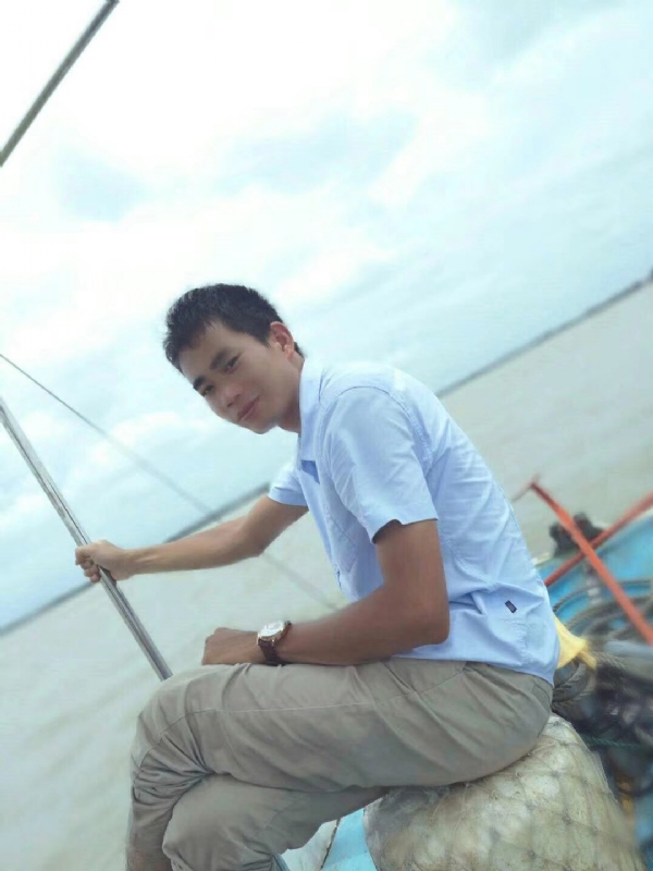 慵懒的猫的第一张照片--潍坊相亲服务中心