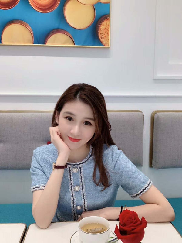 Emily的第二张照片--潍坊相亲服务中心