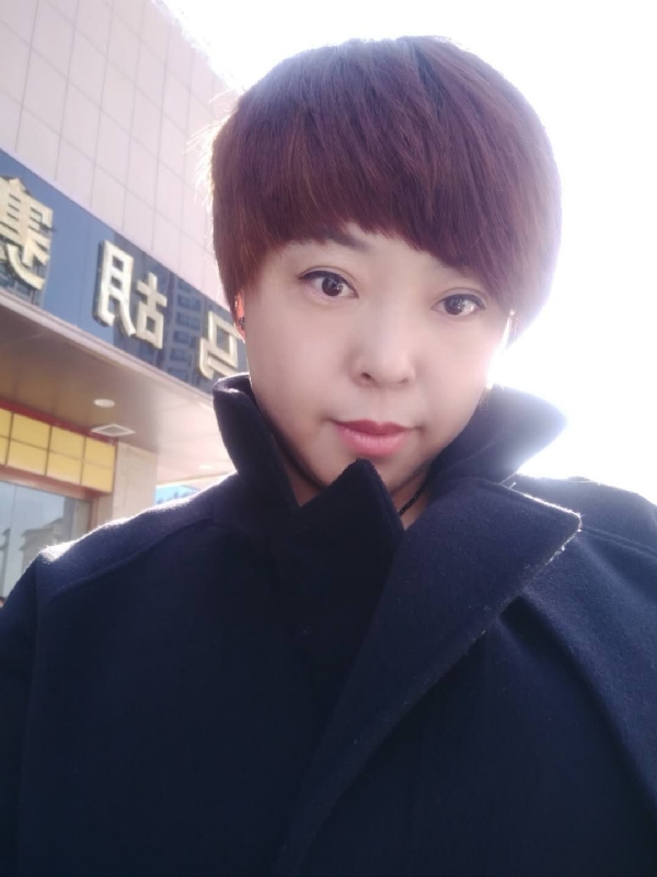 霞儿的第一张照片--潍坊相亲服务中心