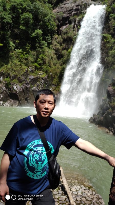 石头的第一张照片--潍坊相亲服务中心