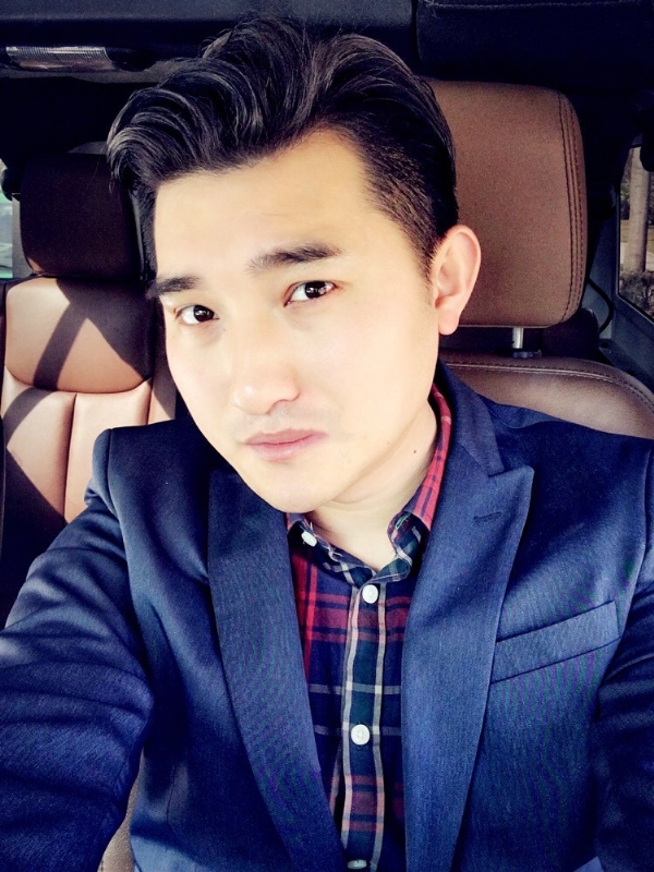 奋斗的第三张照片--潍坊相亲服务中心