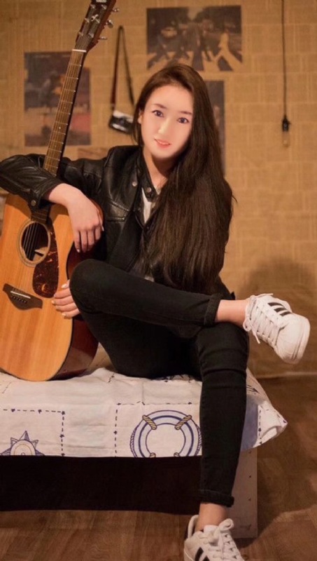 水中月的第一张照片--潍坊相亲服务中心