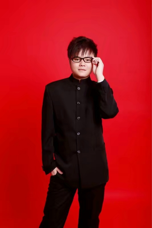 站在远处看童年的第一张照片--潍坊相亲服务中心