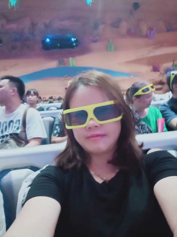 牙彩的第一张照片--潍坊相亲服务中心