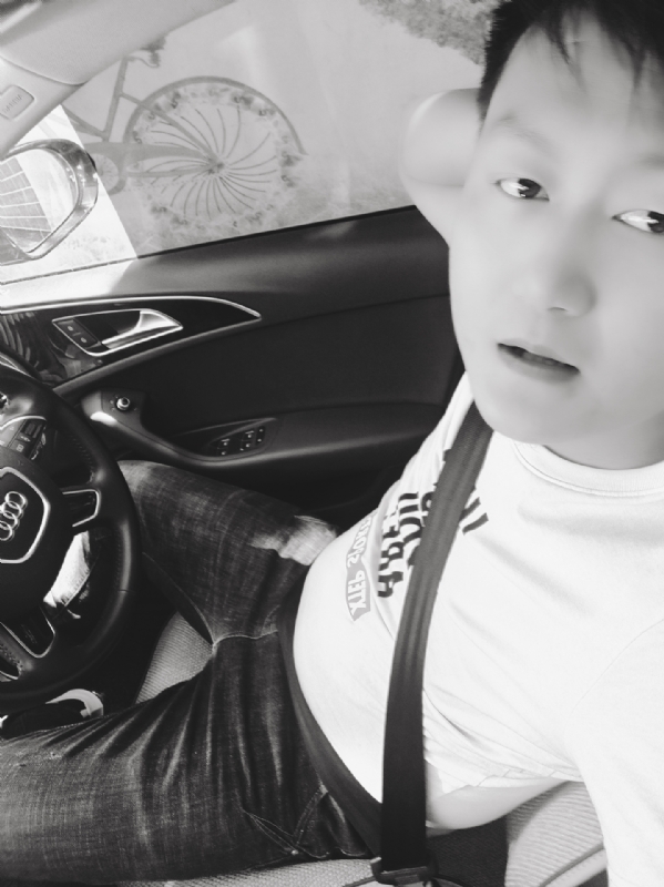 意中人的第一张照片--潍坊相亲服务中心