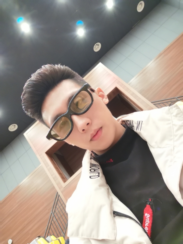 少年已不在年少的第一张照片--潍坊相亲服务中心