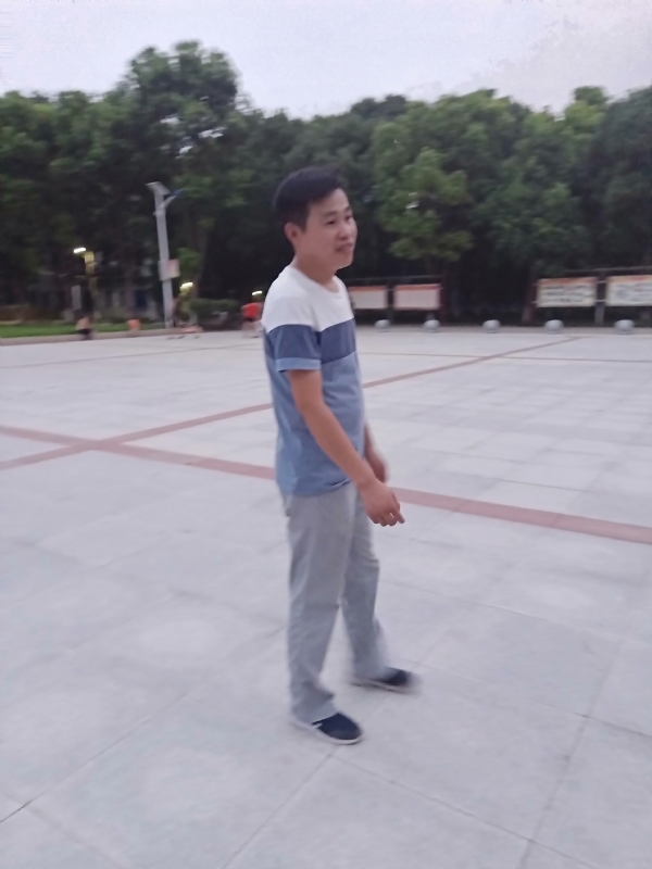 一笑的第一张照片--潍坊相亲服务中心