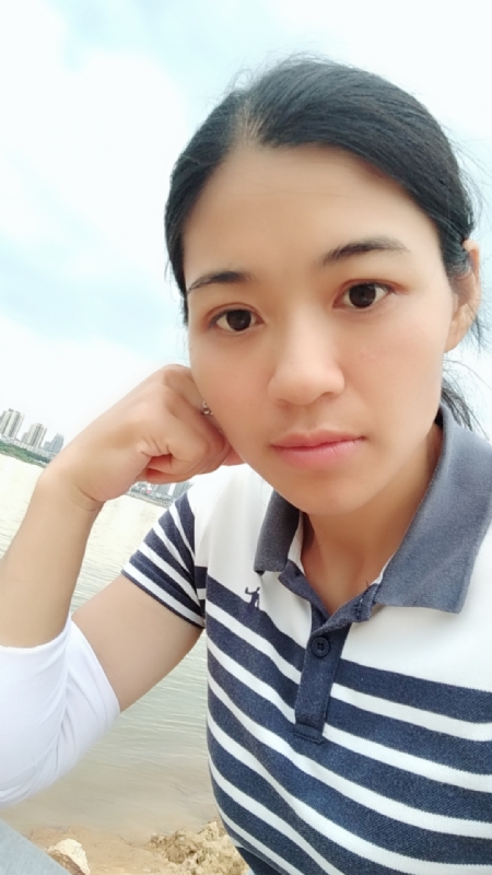 梅子的第一张照片--潍坊相亲服务中心