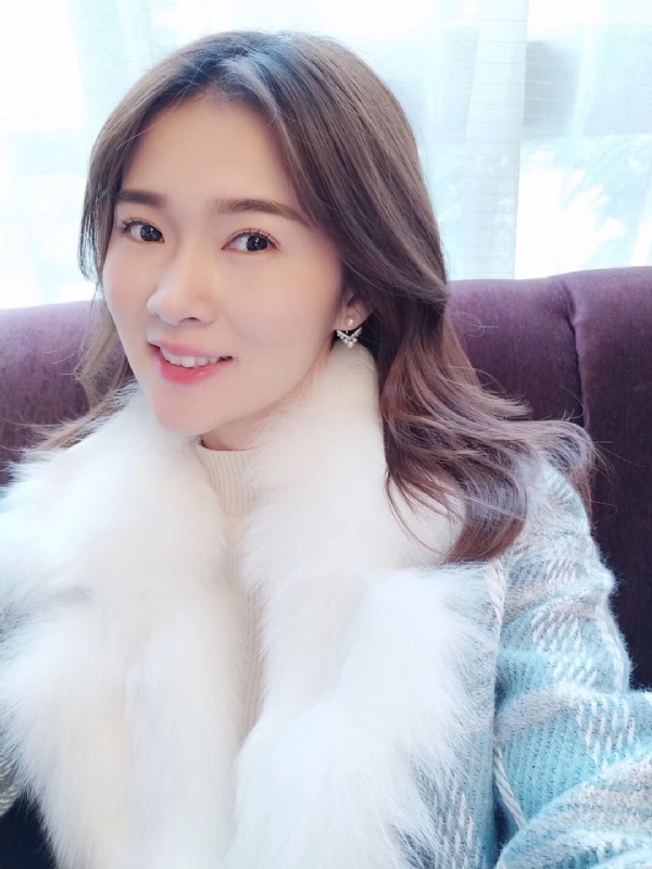 邓媛的第一张照片--潍坊相亲服务中心