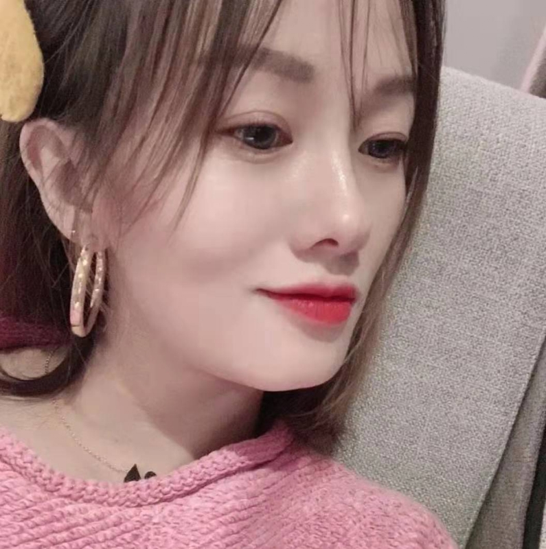 微醺的笑容的第一张照片--潍坊相亲服务中心