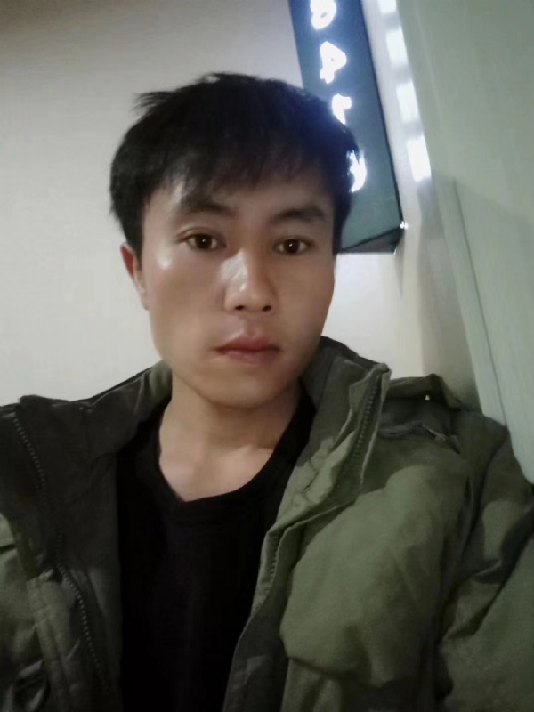 槑头槑脑的第一张照片--潍坊相亲服务中心