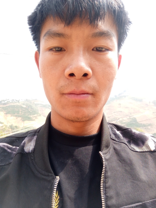 唐伟的第一张照片--潍坊相亲服务中心