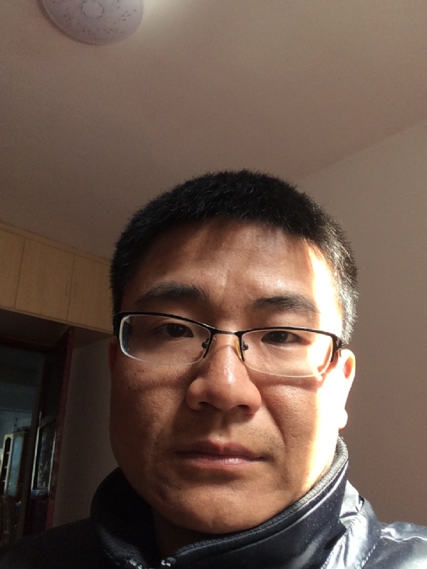 余浩浩的第一张照片--潍坊相亲服务中心