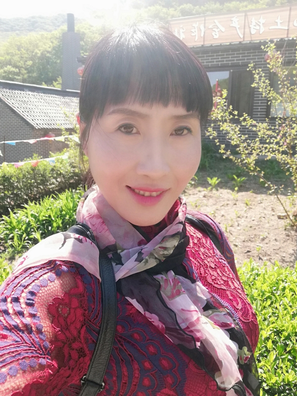 艳阳高照的第一张照片--潍坊相亲服务中心