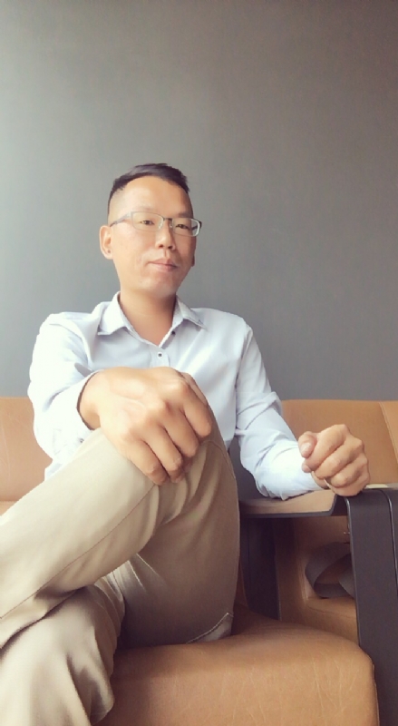 LI的第一张照片--潍坊相亲服务中心