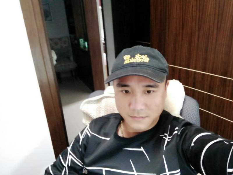 坚持我爱的第一张照片--潍坊相亲服务中心