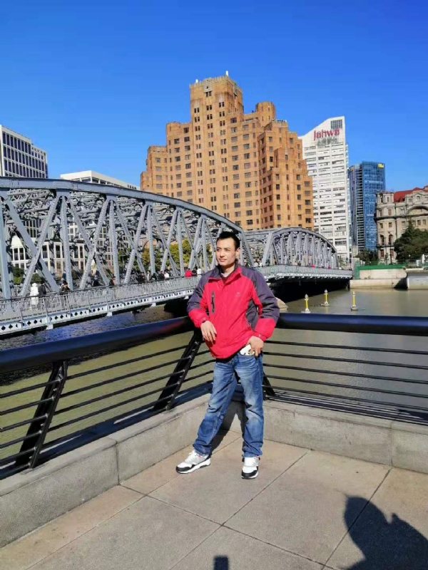 老乐的第一张照片--潍坊相亲服务中心