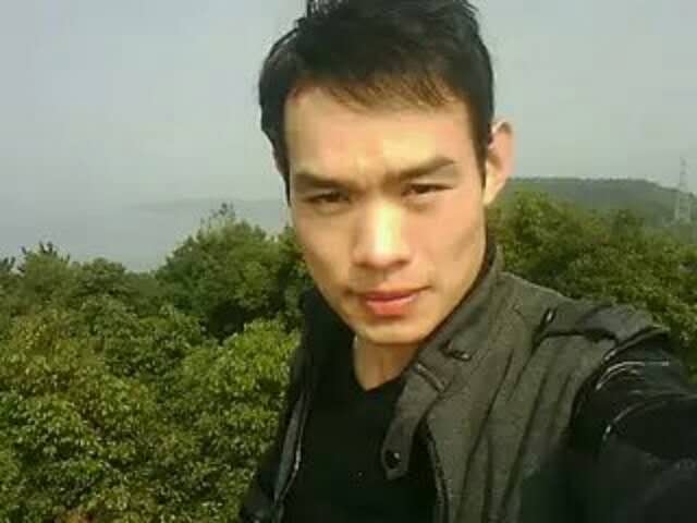 明镜的第一张照片--潍坊相亲服务中心