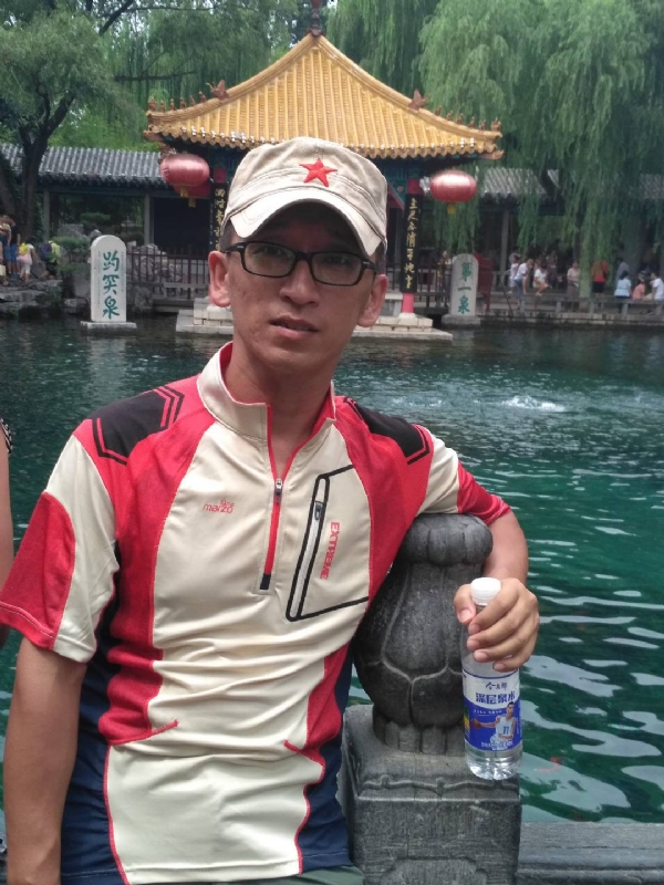 晓峰的第一张照片--潍坊相亲服务中心