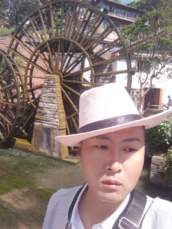 曲靖相亲的第一张照片--潍坊相亲服务中心