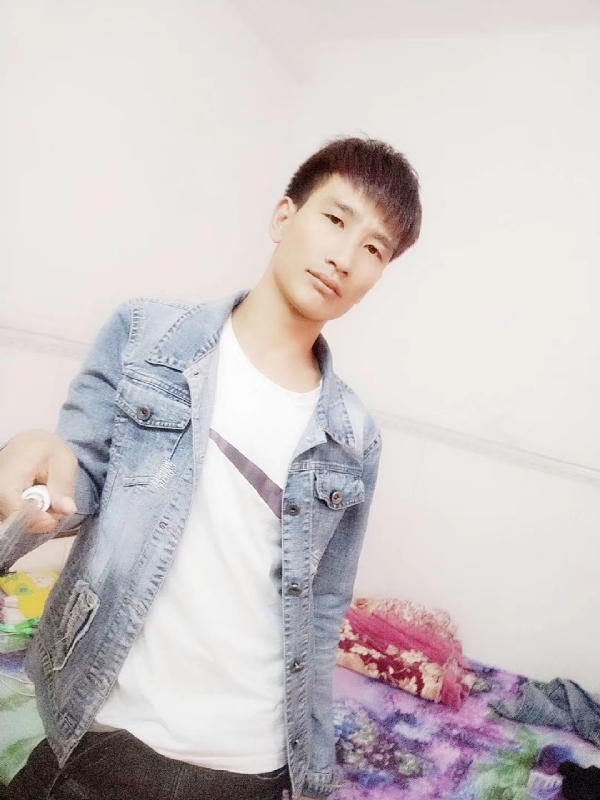 心好痛的第一张照片--潍坊相亲服务中心