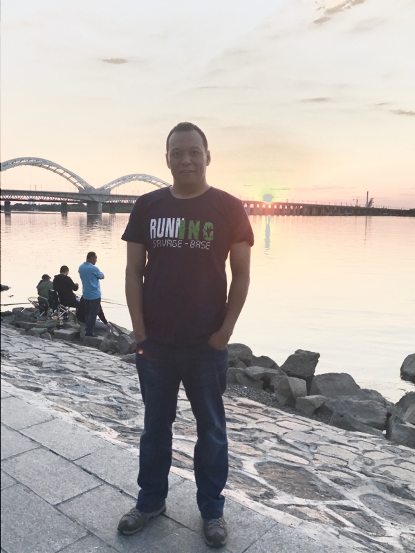 海天一色的第一张照片--潍坊相亲服务中心