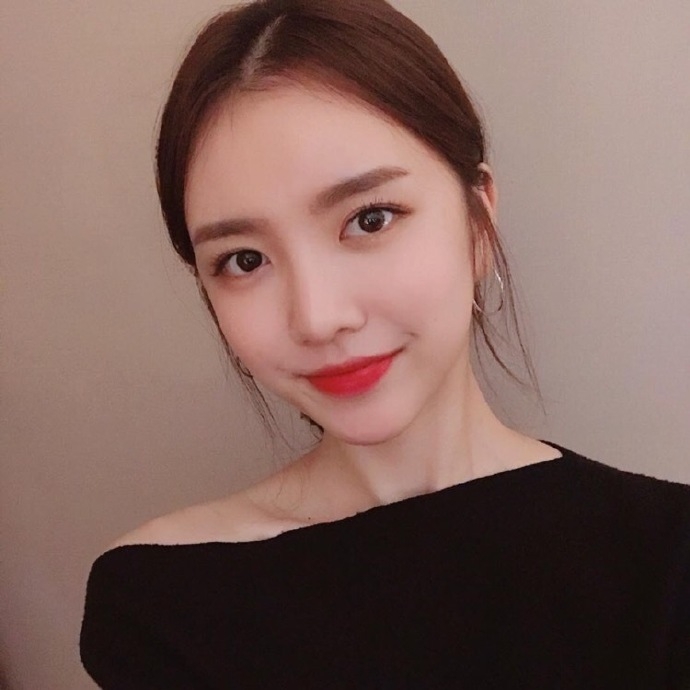 唐馨儿的第一张照片--潍坊相亲服务中心