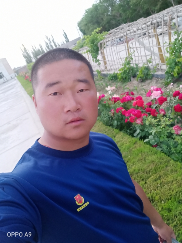 奋斗中的青春最美丽的第一张照片--潍坊相亲服务中心