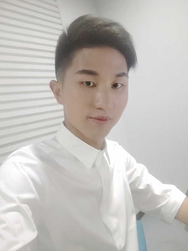 MrLi的第二张照片--潍坊相亲服务中心