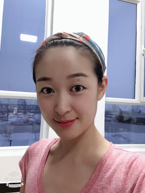 浅笑的第一张照片--潍坊相亲服务中心