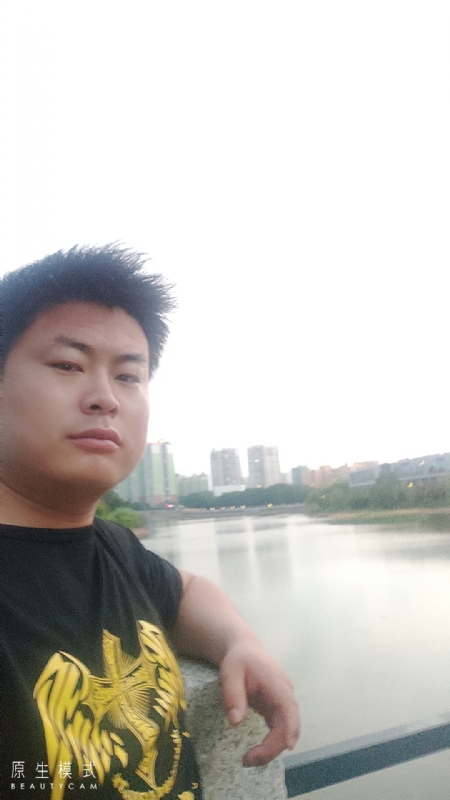 小海的第二张照片--潍坊相亲服务中心