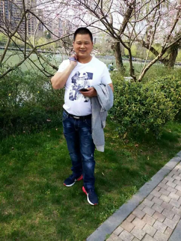 纯爷们的第一张照片--潍坊相亲服务中心