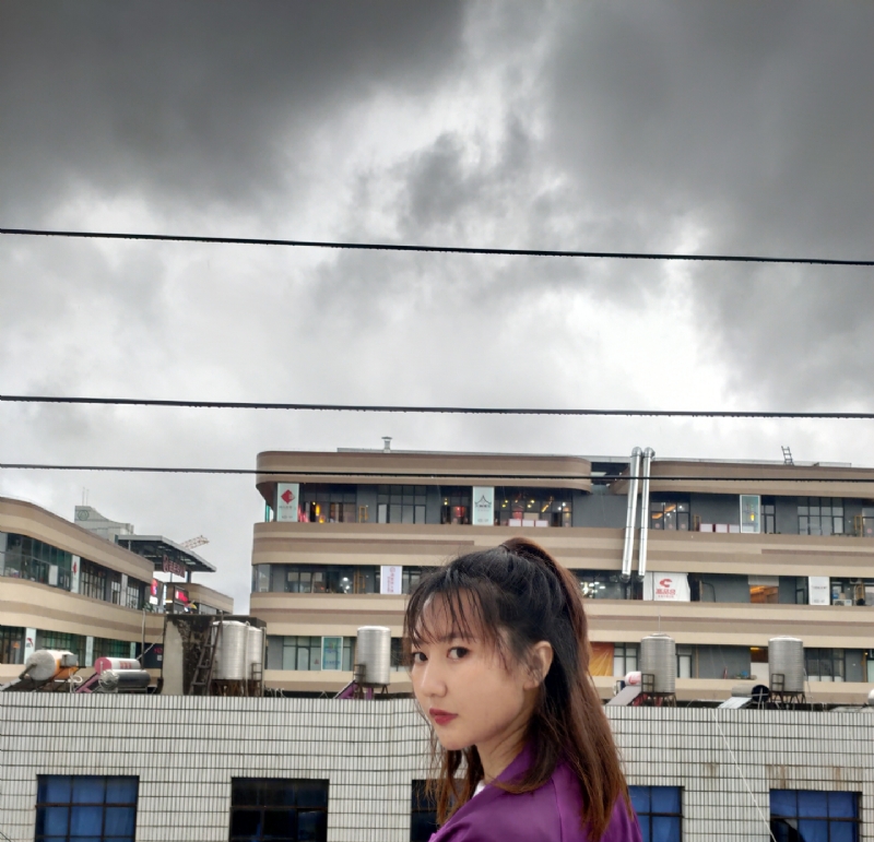 李家小姐的第一张照片--潍坊相亲服务中心