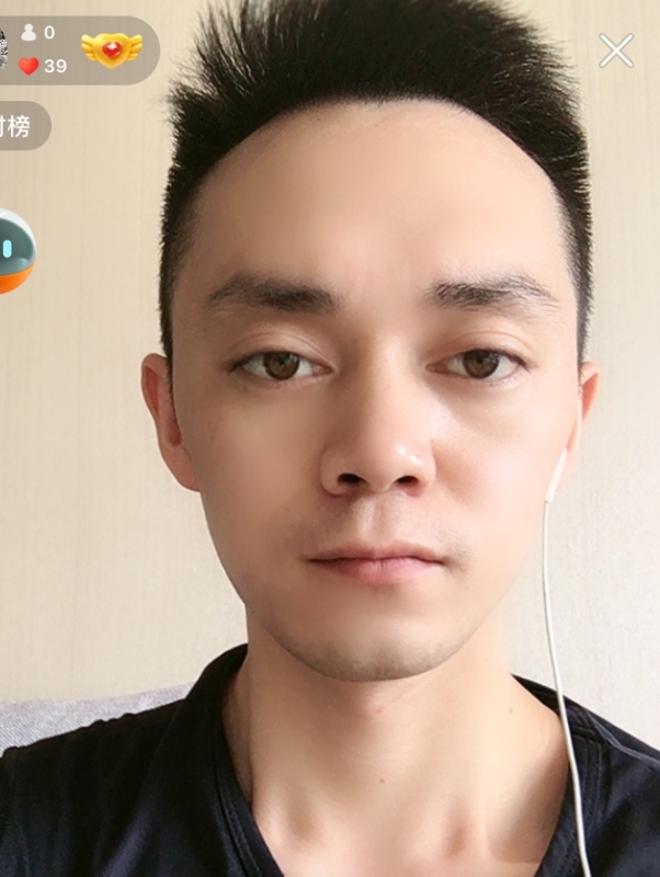 游爽的第一张照片--潍坊相亲服务中心