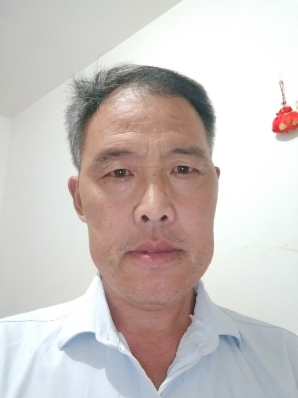 邹学辉的第二张照片--潍坊相亲服务中心